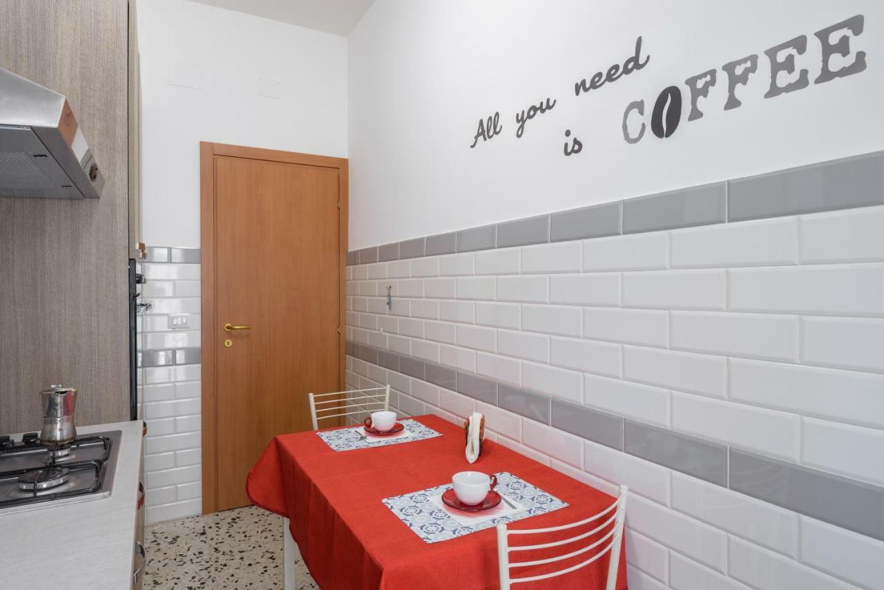 Apartament La Casa Di Giulia Rzym Zewnętrze zdjęcie