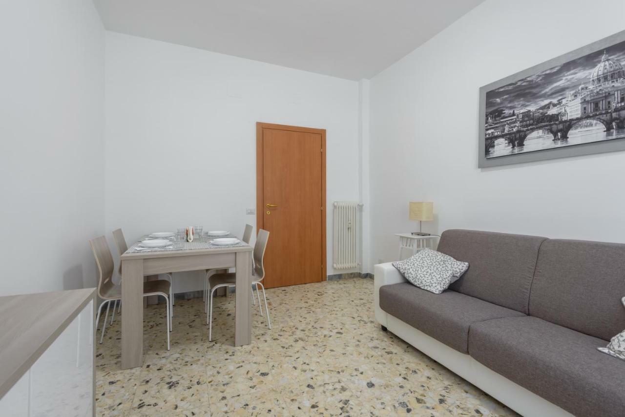 Apartament La Casa Di Giulia Rzym Zewnętrze zdjęcie